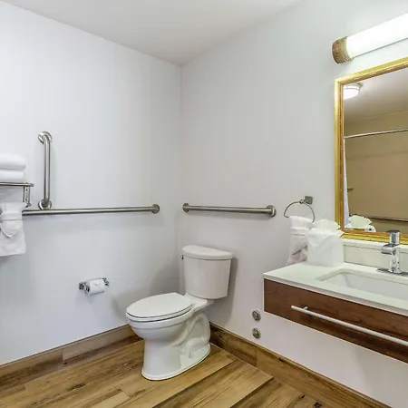 Hampton Inn & Suites Chicago - Libertyville