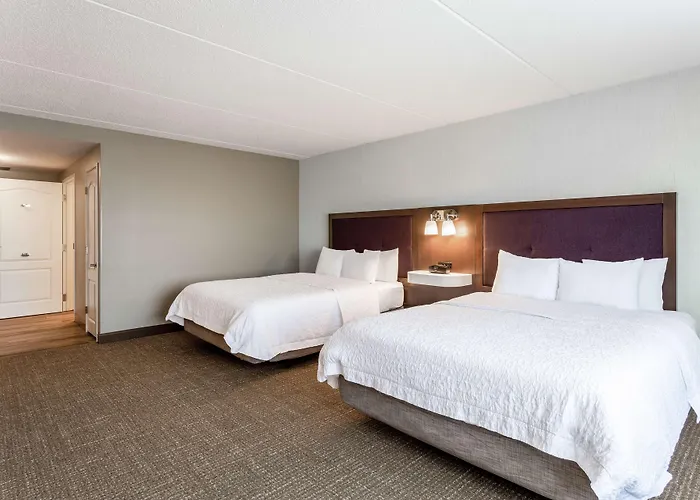 Hampton & Chicago - Hotel