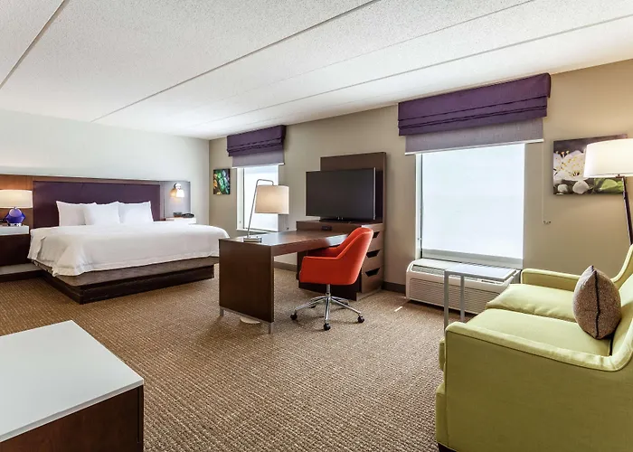 Hampton & Chicago - 3*