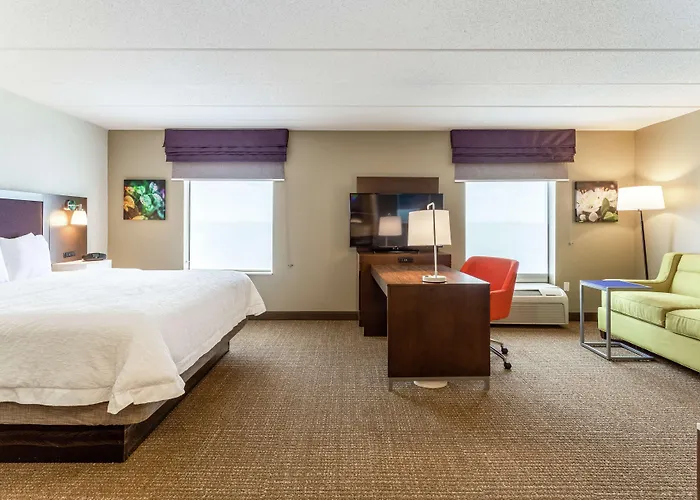 Hampton & Chicago - Hotel