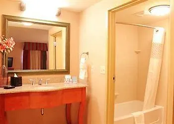 Hampton & Chicago - Hotel 3*